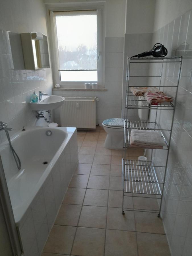 2 Raum Wohnung Im Dg Zwickau Exterior photo